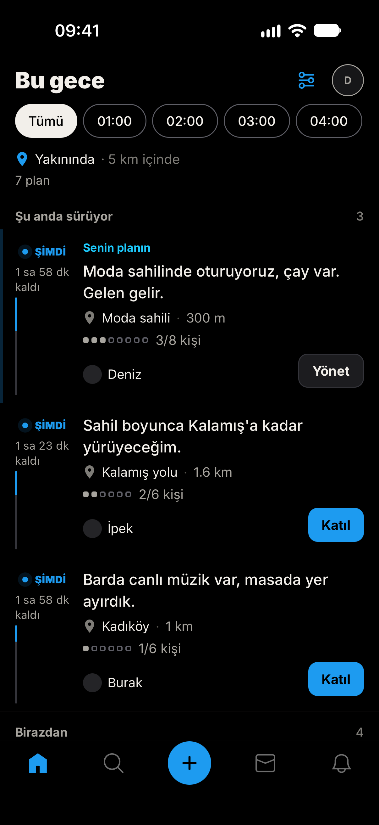Yakındaki örnek planları, başlangıç saatlerini ve kalan yerleri gösteren uygulama ekranı.